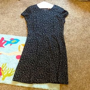 LOFT size 12 Leopard print (black & grey) dress! Stretchy, super comfy! 🖤